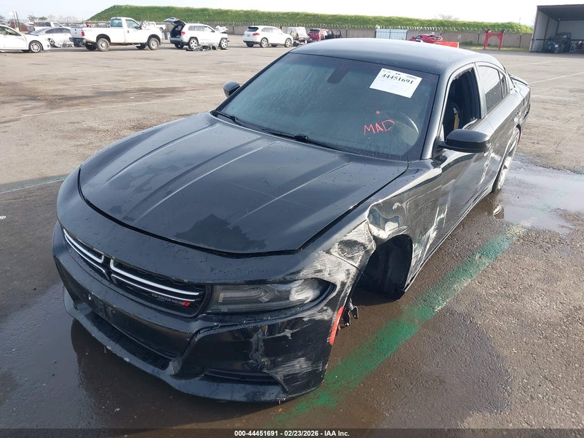 Vin: 2c3cdxbg4fh762566, lot: 44948357, dodge charger se 20152