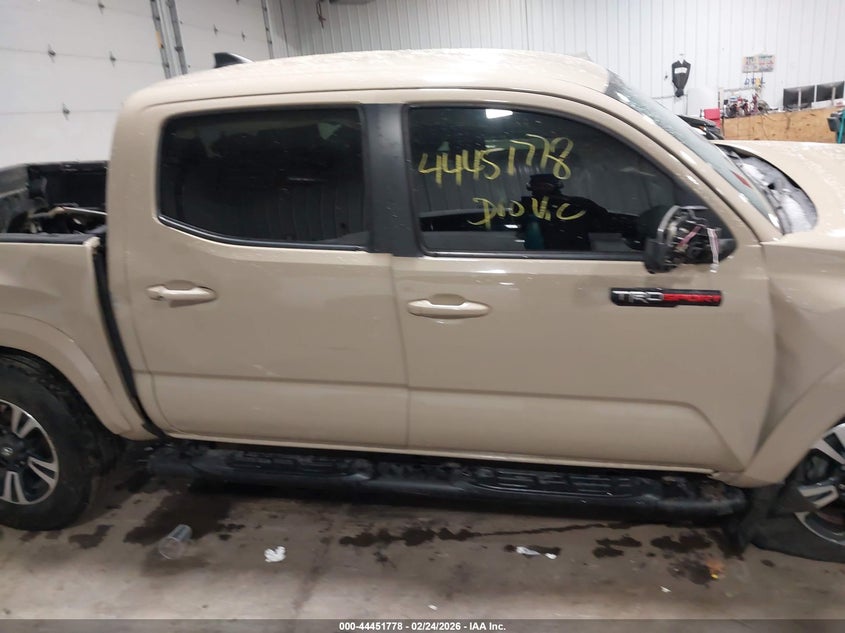VIN 3TMCZ5AN0JM159268 2018 TOYOTA TACOMA TRD SPORT