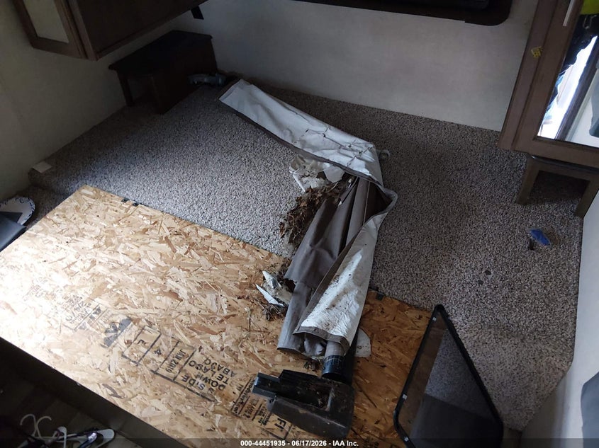 2019 KEYSTONE COUGAR 34TSB auction photo 5