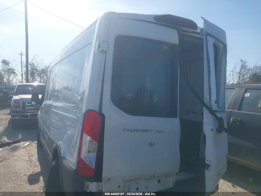 2021 Ford Transit-250