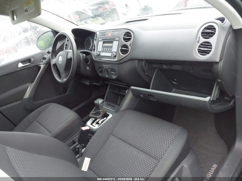 2009 Volkswagen Tiguan S