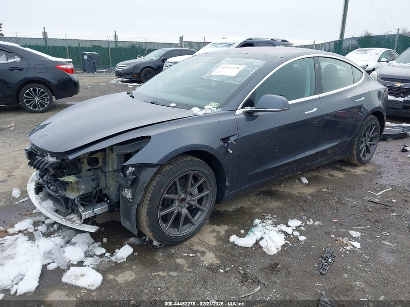 2018 Tesla Model 3 Long Range/Mid Range