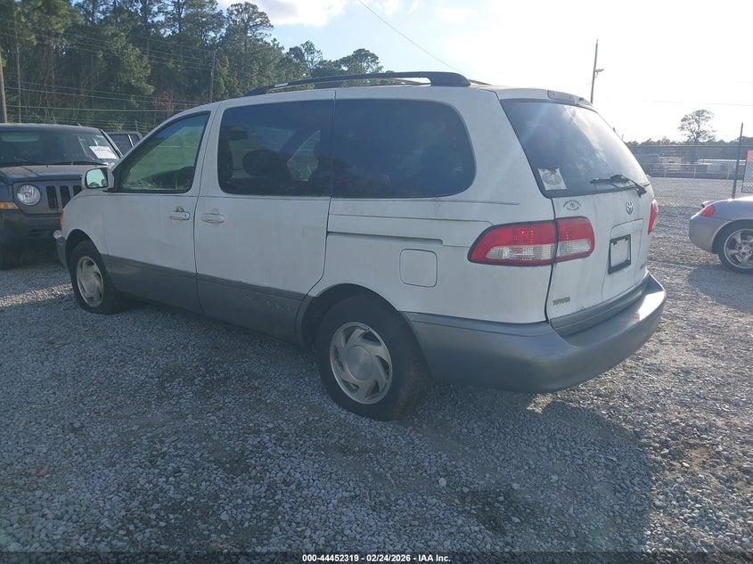 2002 Toyota Sienna Xle