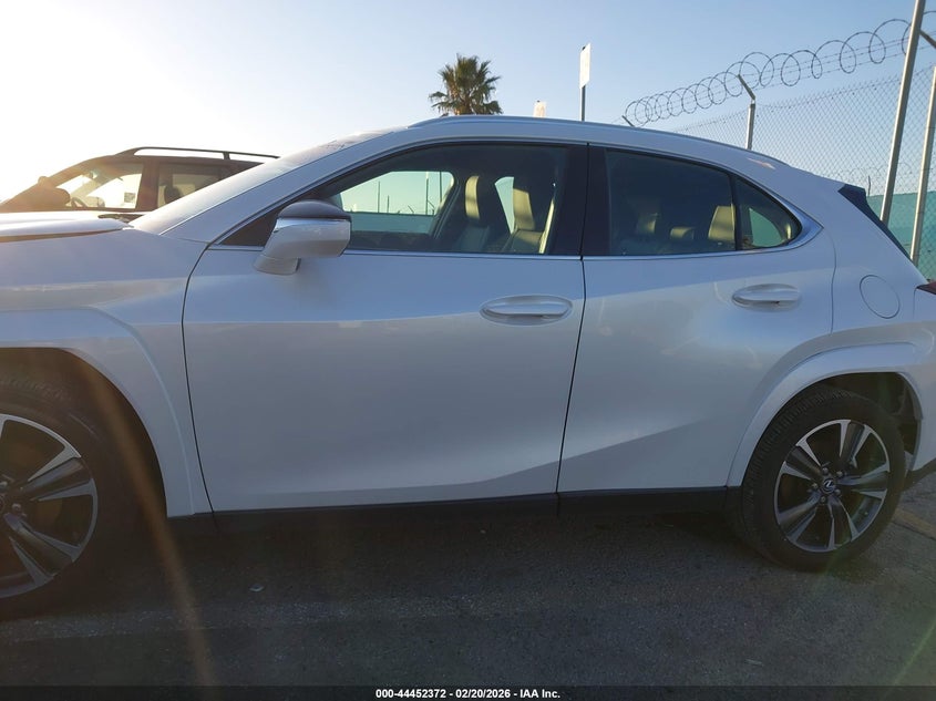 2024 Lexus Ux 250H Premium VIN: JTHP6JBH7R2192331 Lot: 44452372