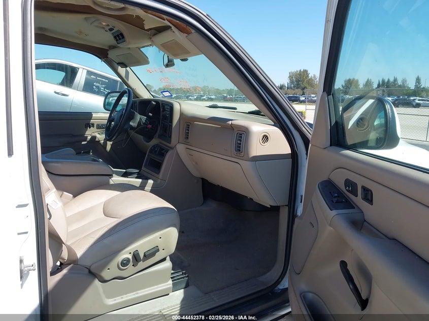 2004 Chevrolet Suburban 1500 Lt