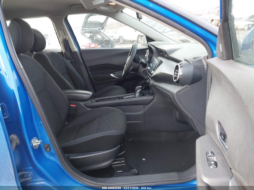 2021 Nissan Kicks Sv Xtronic Cvt