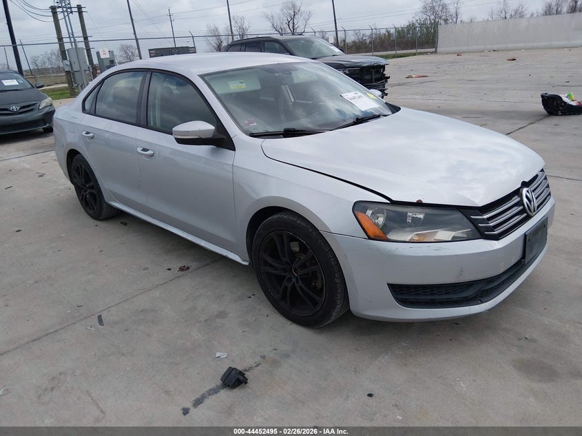 VOLKSWAGEN PASSAT 2012. Lot# 44452495. VIN 1VWAP7A34CC078153. Photo 1
