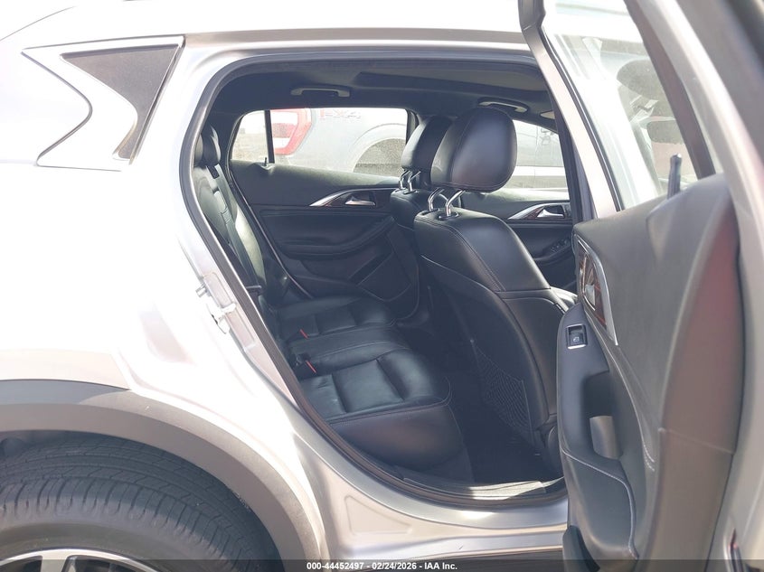 2017 Infiniti Qx30 Premium VIN: SJKCH5CR1HA019396 Lot: 44452497