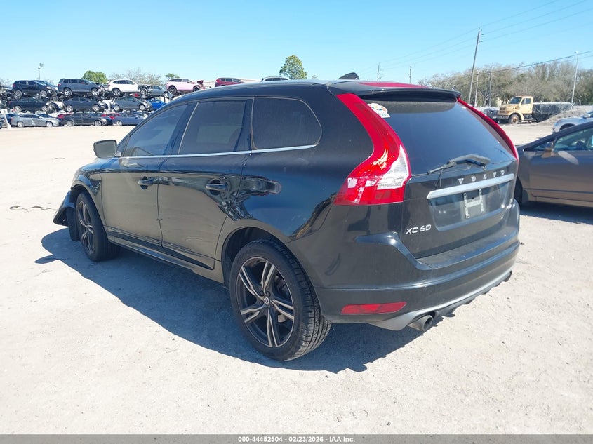 2017 Volvo Xc60 T6 R-Design