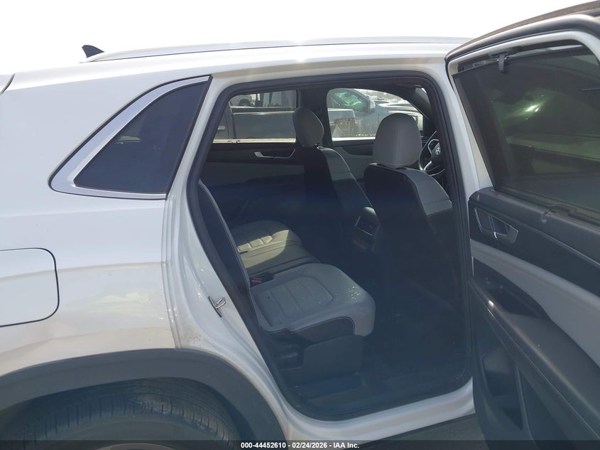 2024 Volkswagen Atlas Cross Sport 2.0T Sel R-Line VIN: 1V2AE2CA7RC245121 Lot: 44452610