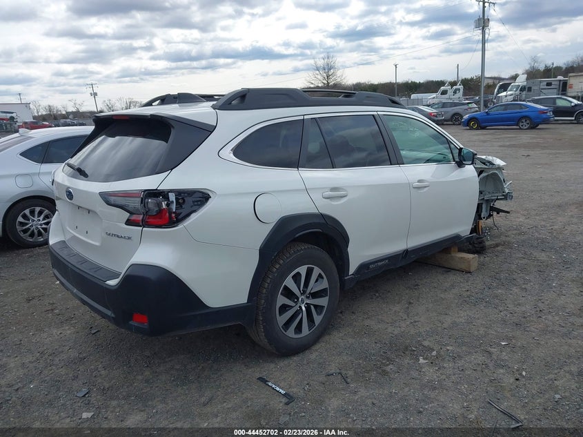 2023 Subaru Outback Premium