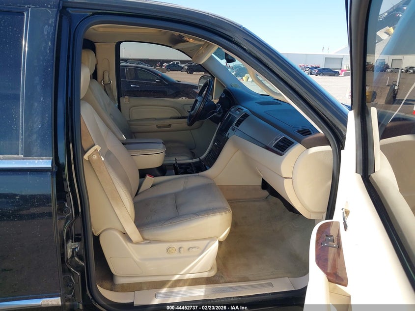 2007 Cadillac Escalade Standard