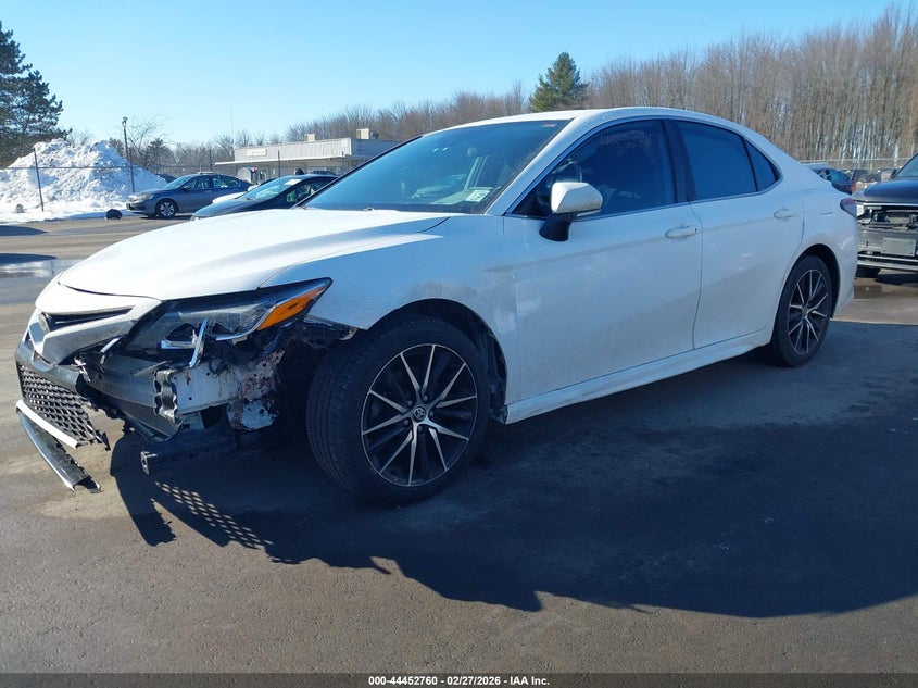 2022 Toyota Camry Se