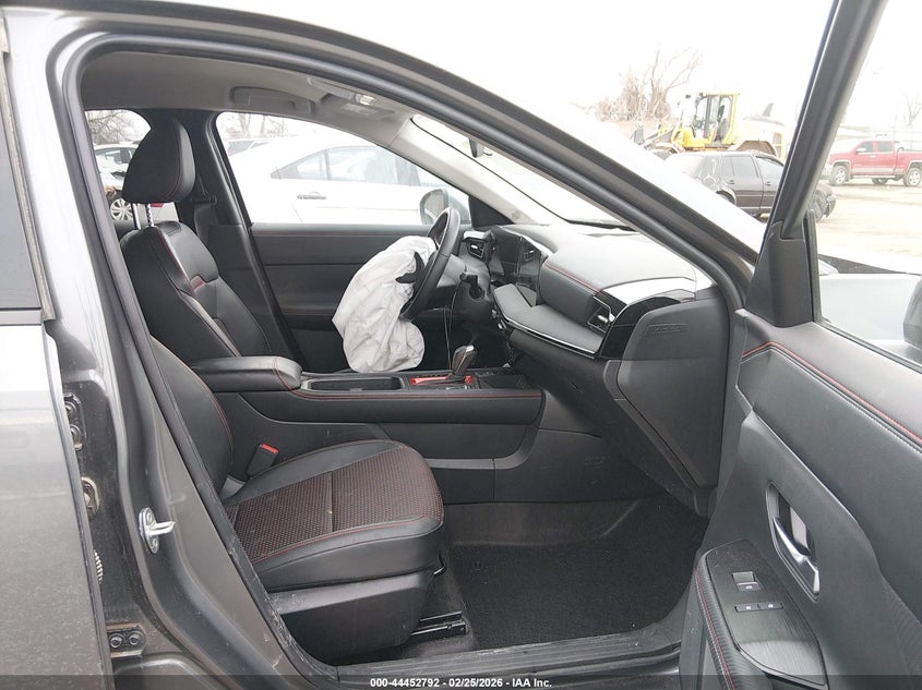 2025 Nissan Kicks Sr Intelligent Awd