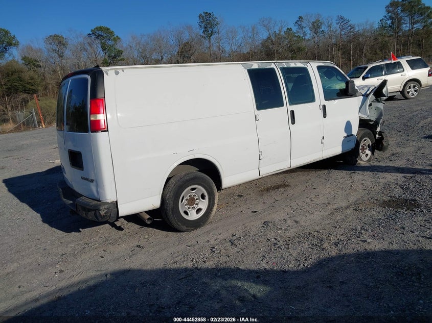 2006 GMC Savana Work Van