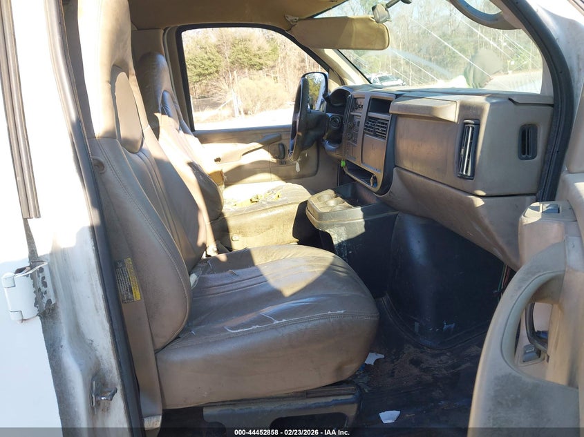 2006 GMC Savana Work Van