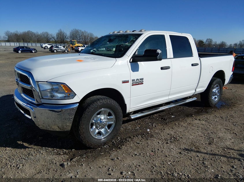 2017 Ram 2500 Tradesman 4X2 6'4 Box