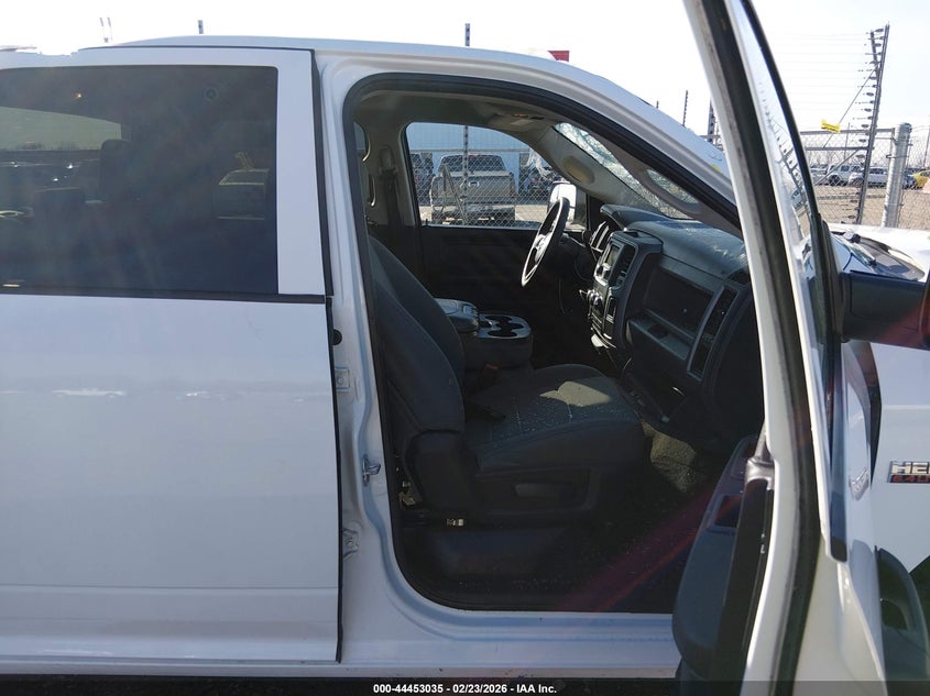 2017 Ram 2500 Tradesman 4X2 6'4 Box