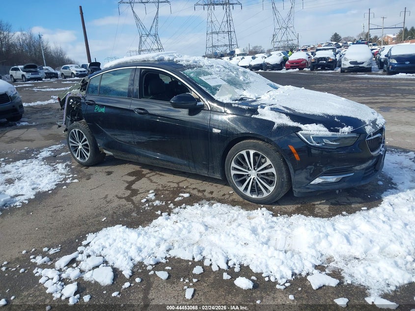 2018 Buick Regal Sportback Essence