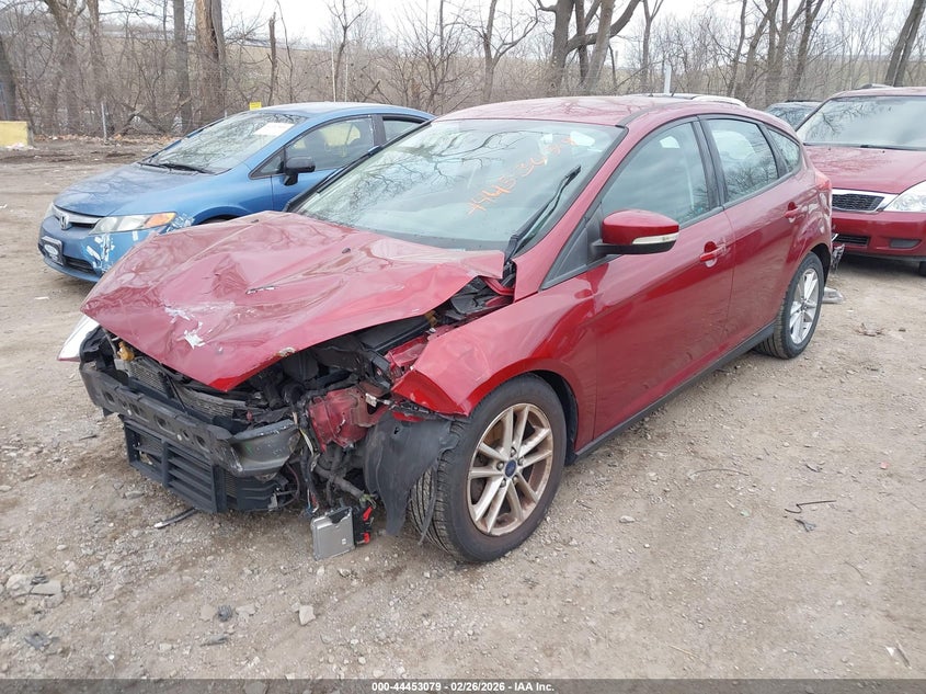1FADP3K21GL226978 2016 Ford Focus 2.0 Se red