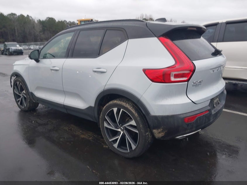2020 Volvo Xc40 T5 R-Design