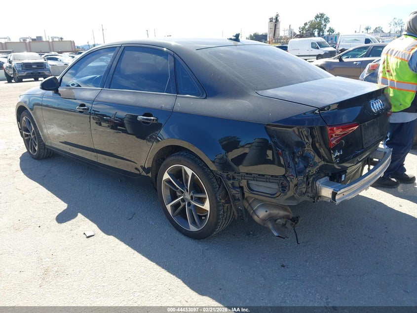 2019 Audi A4 40 Titanium Premium
