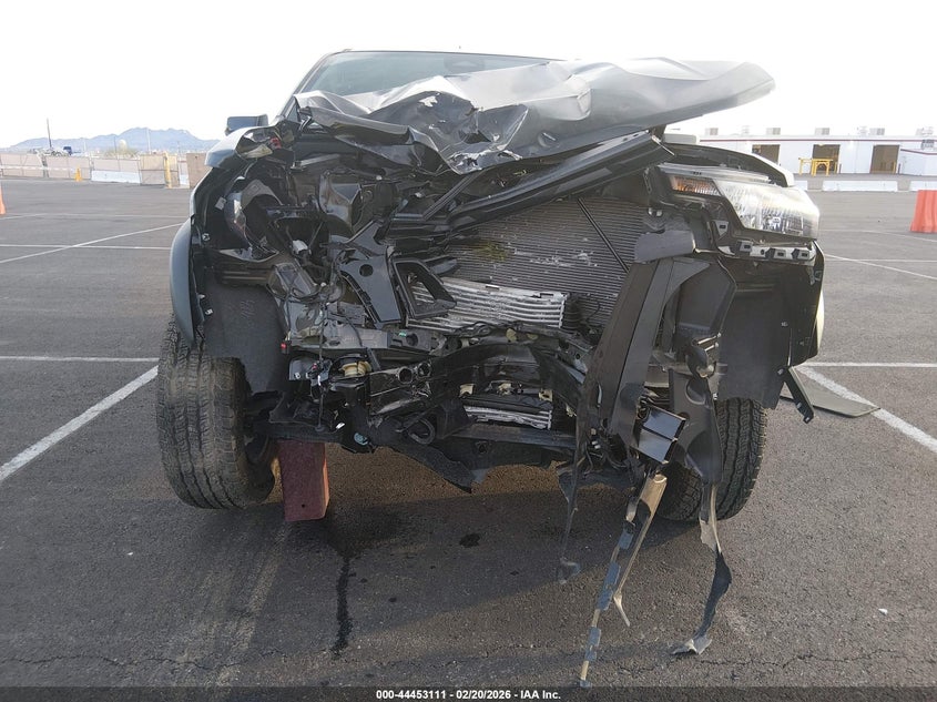 2026 CHEVROLET COLORADO auction photo 6