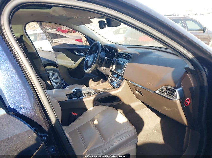 2017 Jaguar F-Pace 35T Prestige