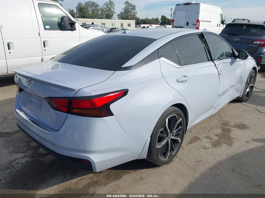 2023 Nissan Altima Sr Fwd