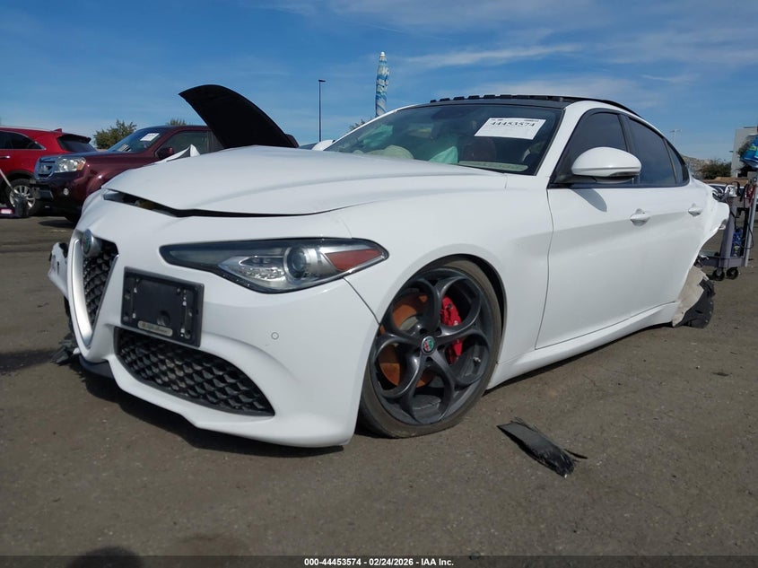 2019 Alfa Romeo Giulia Ti Sport Rwd