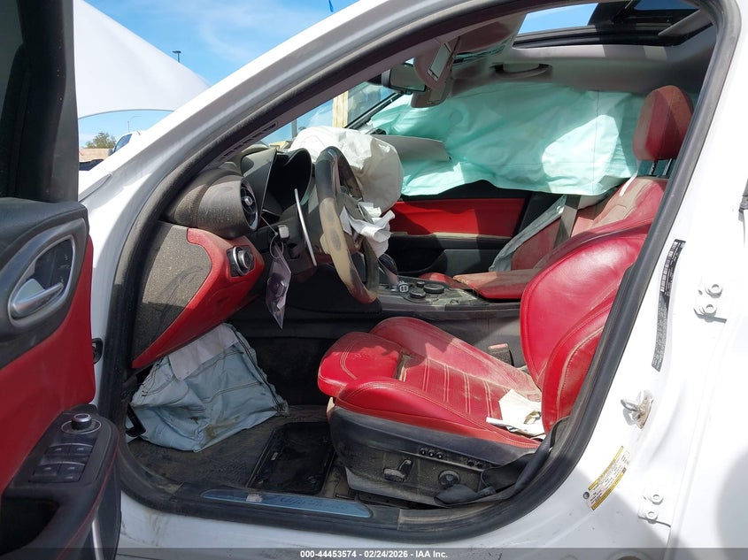 2019 Alfa Romeo Giulia Ti Sport Rwd