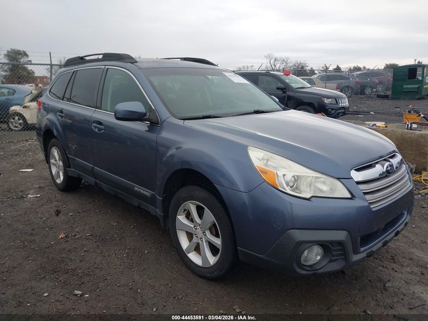 SUBARU OUTBACK 2014. Lot# 44453591. VIN 4S4BRCCC3E3314989. Photo 1
