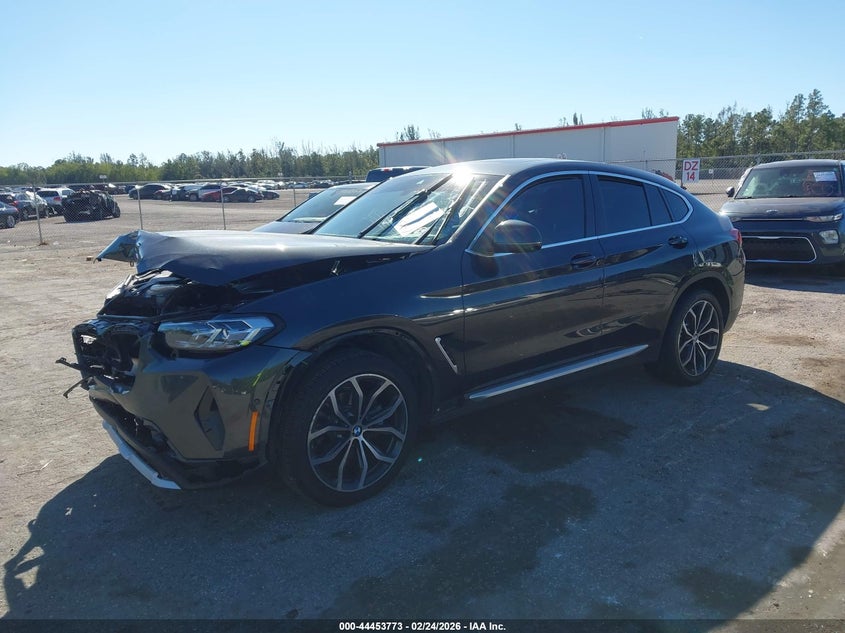2022 BMW X4 xDrive30I