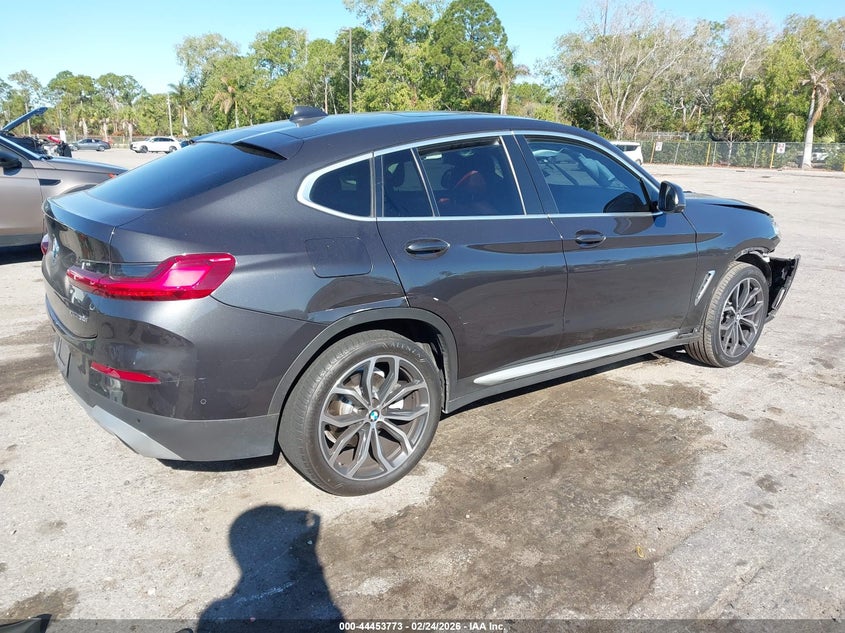 2022 BMW X4 xDrive30I
