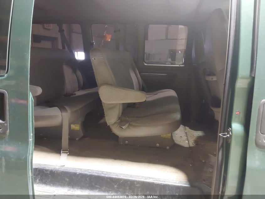 1999 Chevrolet Express VIN: 1GAHG39R1X1148737 Lot: 44453875