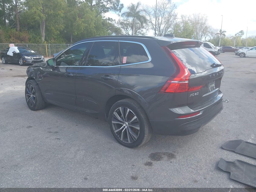 2022 Volvo Xc60 B5 Momentum