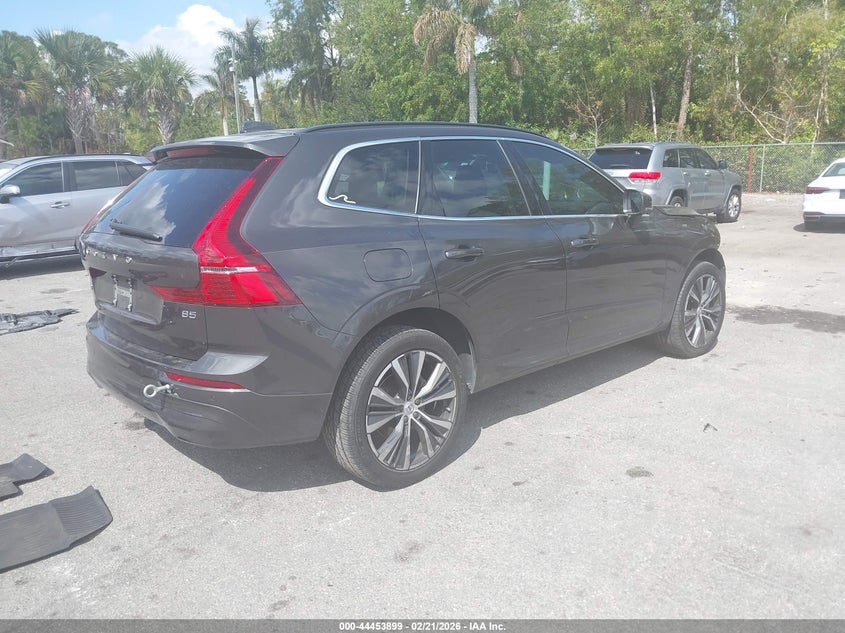 2022 Volvo Xc60 B5 Momentum