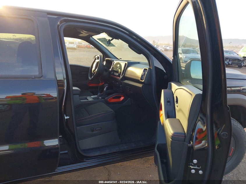 2026 Nissan Frontier Pro-4X 4X4