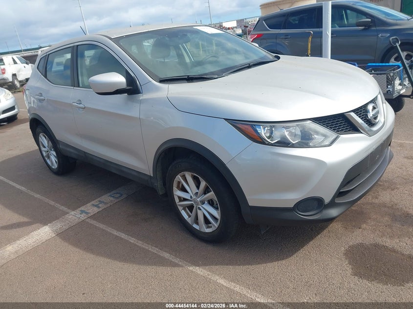 2017 Nissan Rogue Sport S