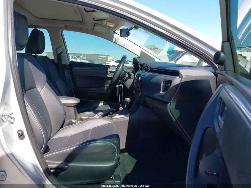 2015 TOYOTA COROLLA auction photo 5