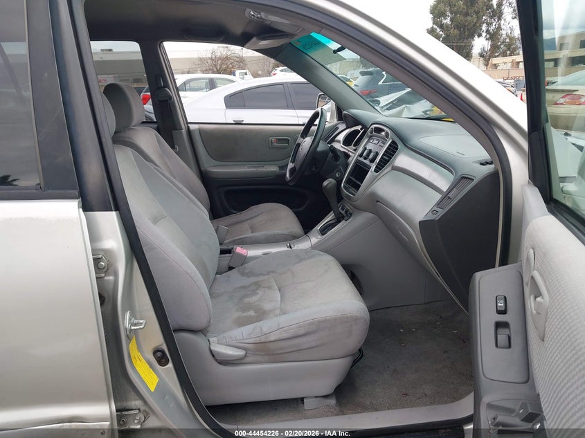 2004 Toyota Highlander V6