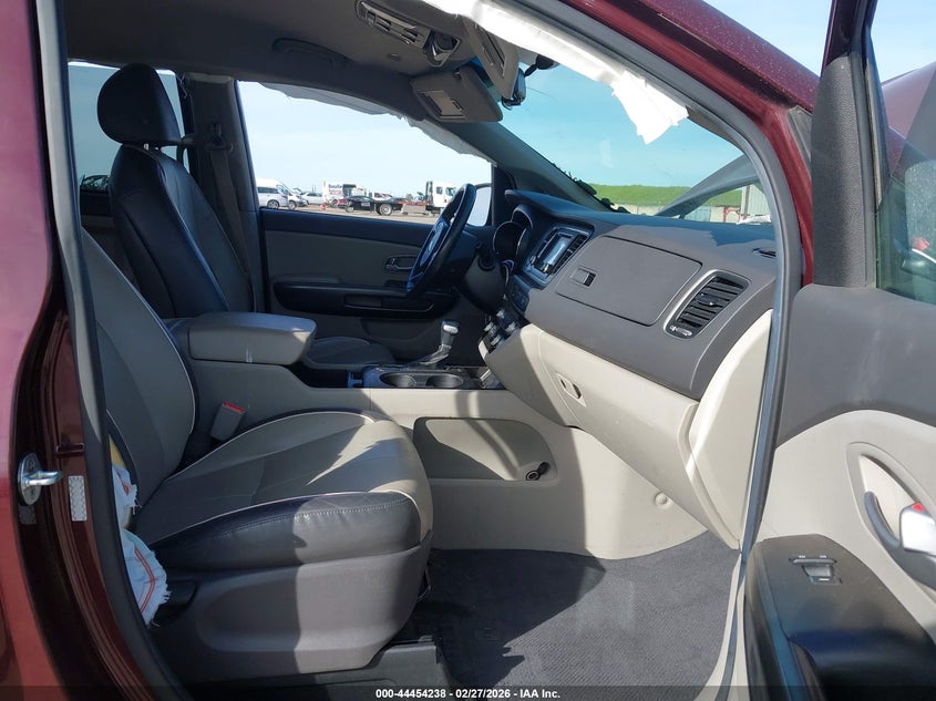 2017 Kia Sedona Lx