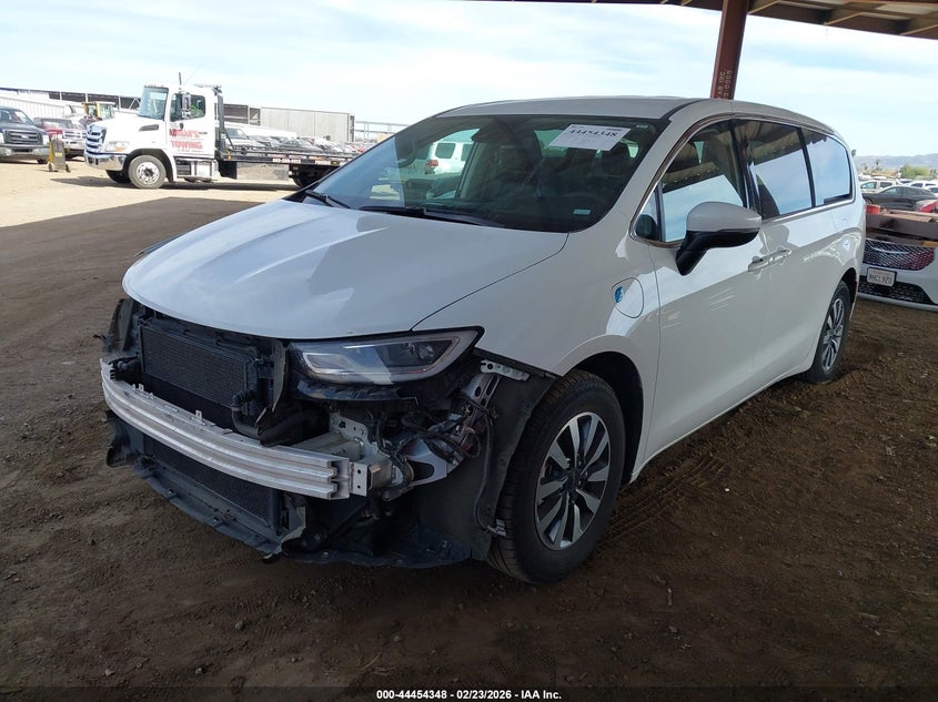 2023 Chrysler Pacifica Hybrid Touring L