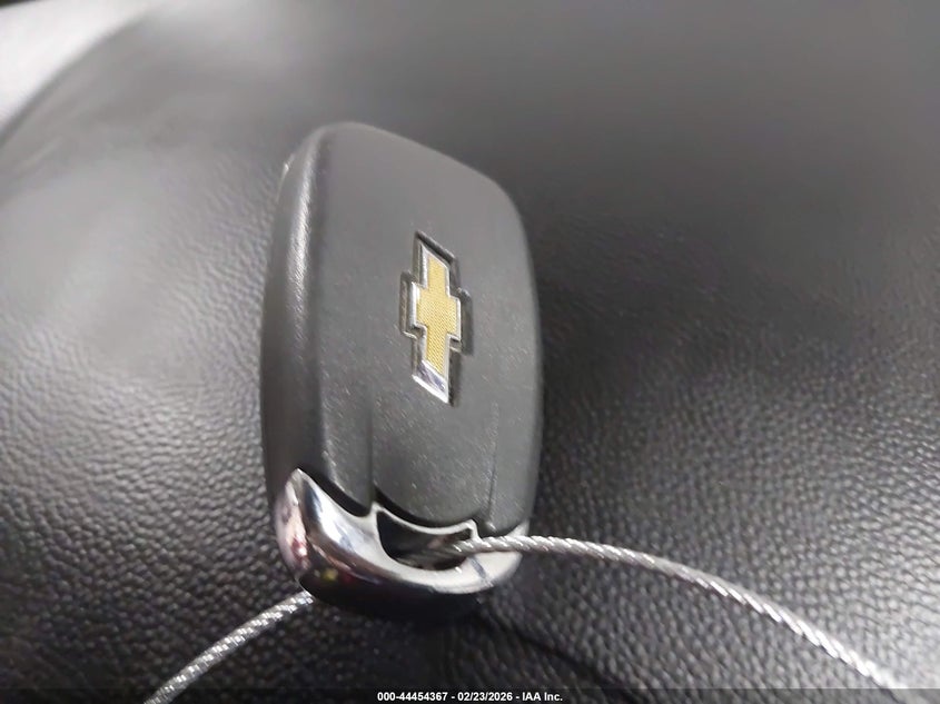 VIN 1GNEVFKWXMJ267293 2021 CHEVROLET TRAVERSE AWD LS