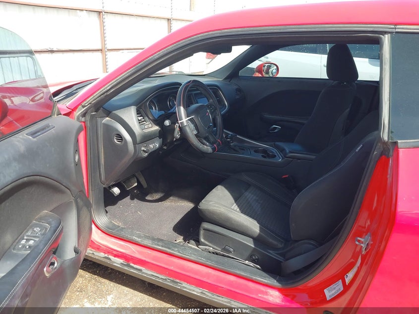 2016 Dodge Challenger Sxt