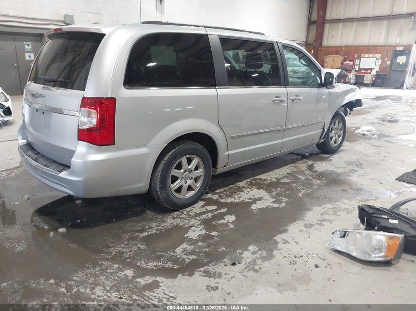 2012 Chrysler Town & Country Touring