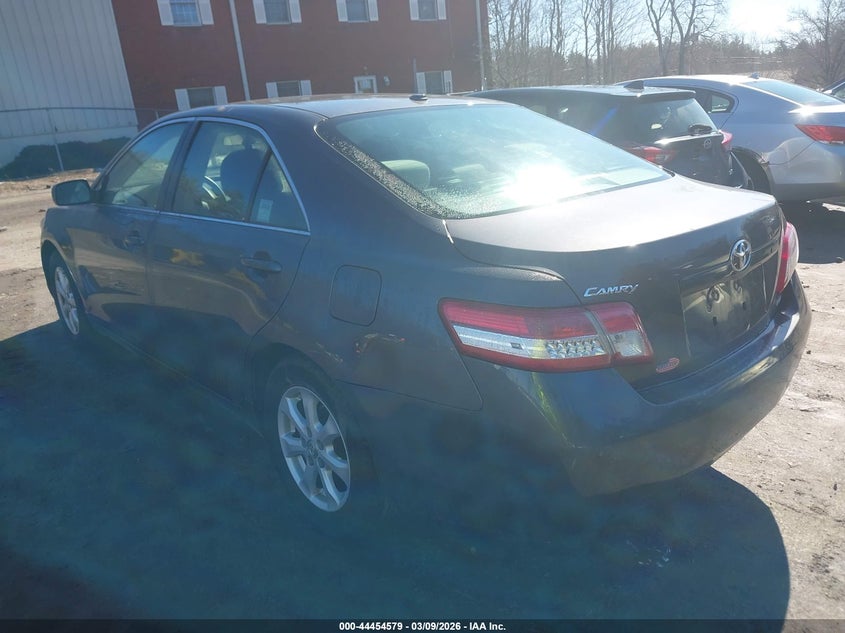 2011 Toyota Camry Le