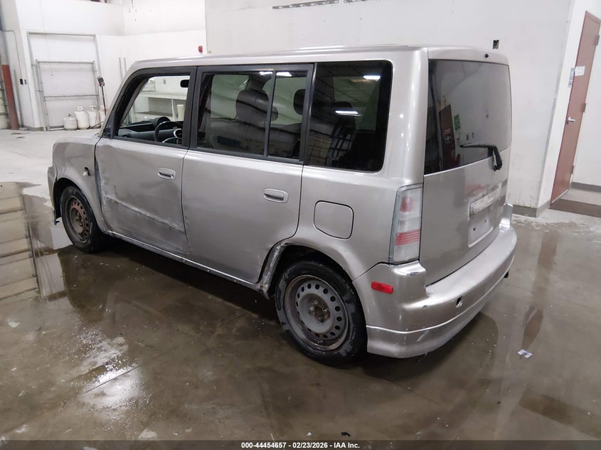 2005 Scion Xb