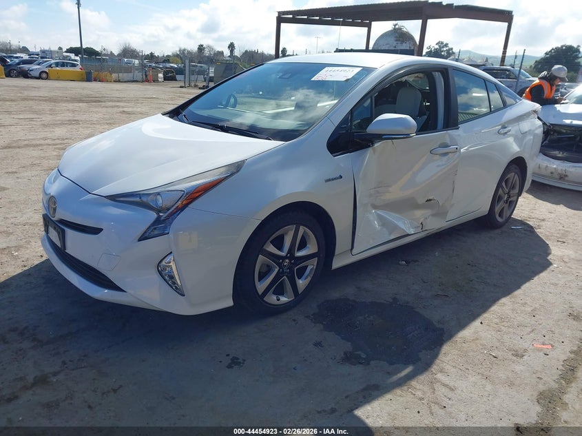 2016 Toyota Prius Three Touring