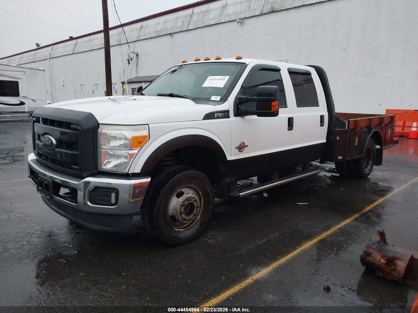 2014 Ford F-350 Chassis Xl